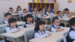 Thách thức khi dạy tiếng Anh bắt buộc từ lớp 1